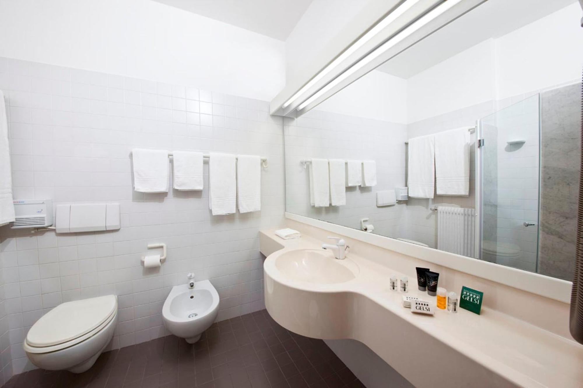 Hotel Ai Gelsi Codroipo Kamer foto